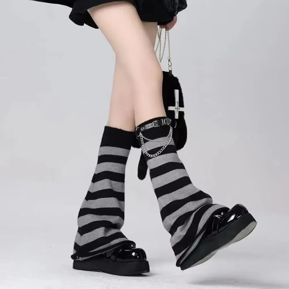ゴシック原宿ニットレッグウォーマー、ルーズニットストライプレ - Boot Sock Slouchy のレビューと価格
